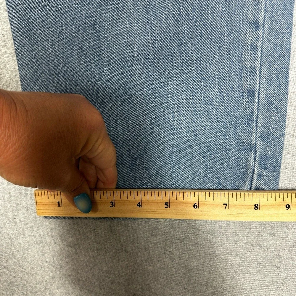 Levis 550 Jeans Mens 40x30 Blue Relaxed Fit Tapered Leg‎ Distressed Denim Pants